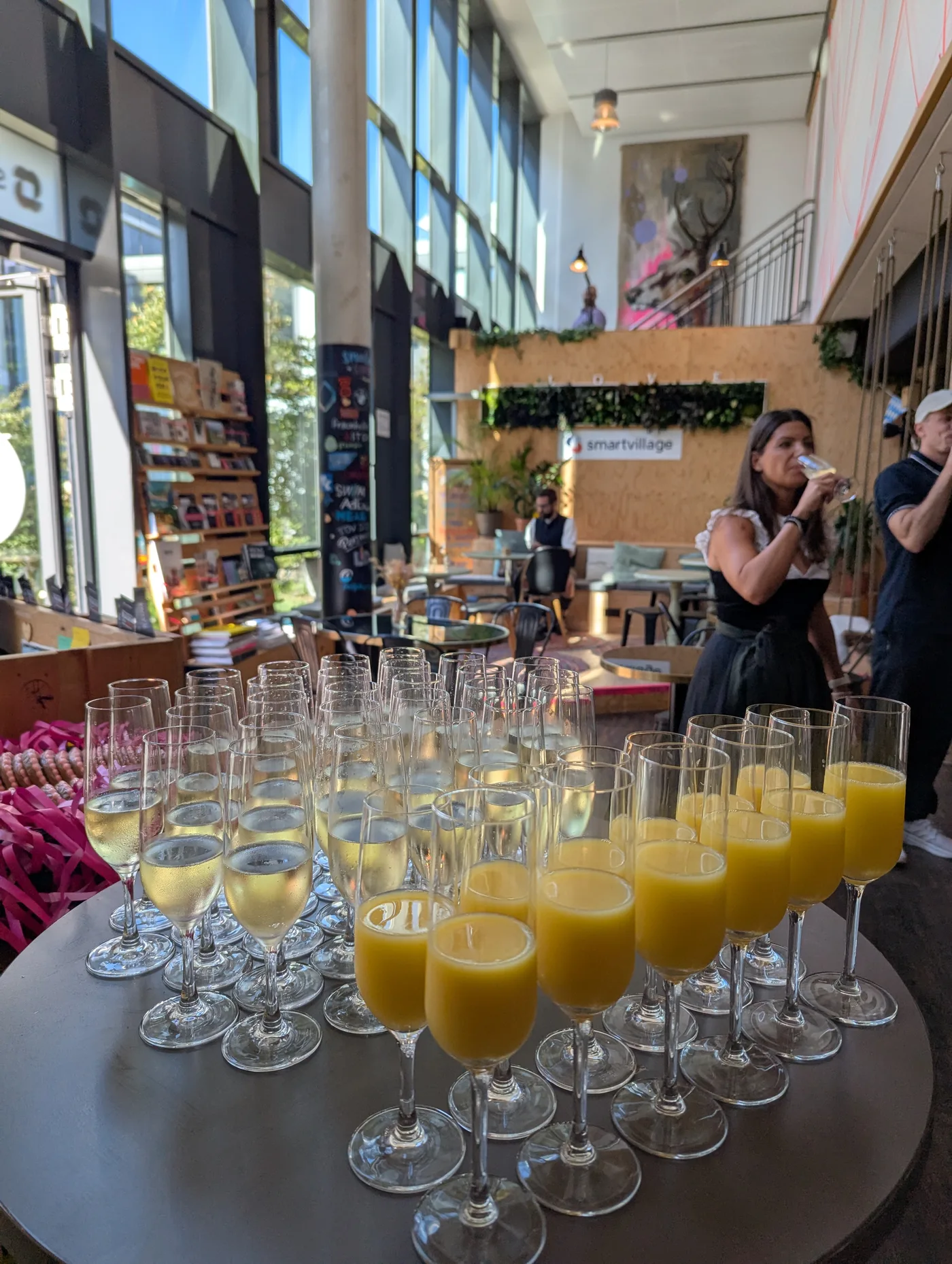 Essen & Getränke im smartvillage München Schwanthalerhöhe